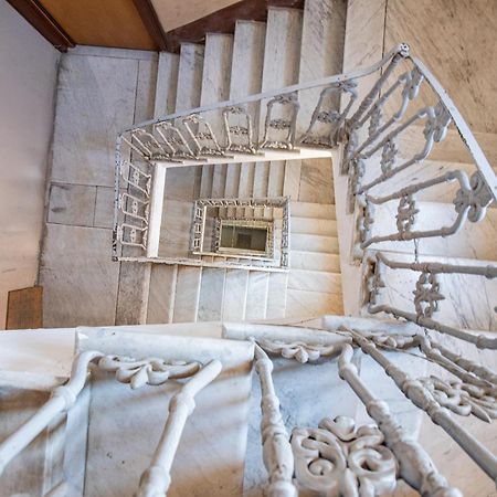 Elegante Dimora La Spezia-Free Parking Apartment ภายนอก รูปภาพ